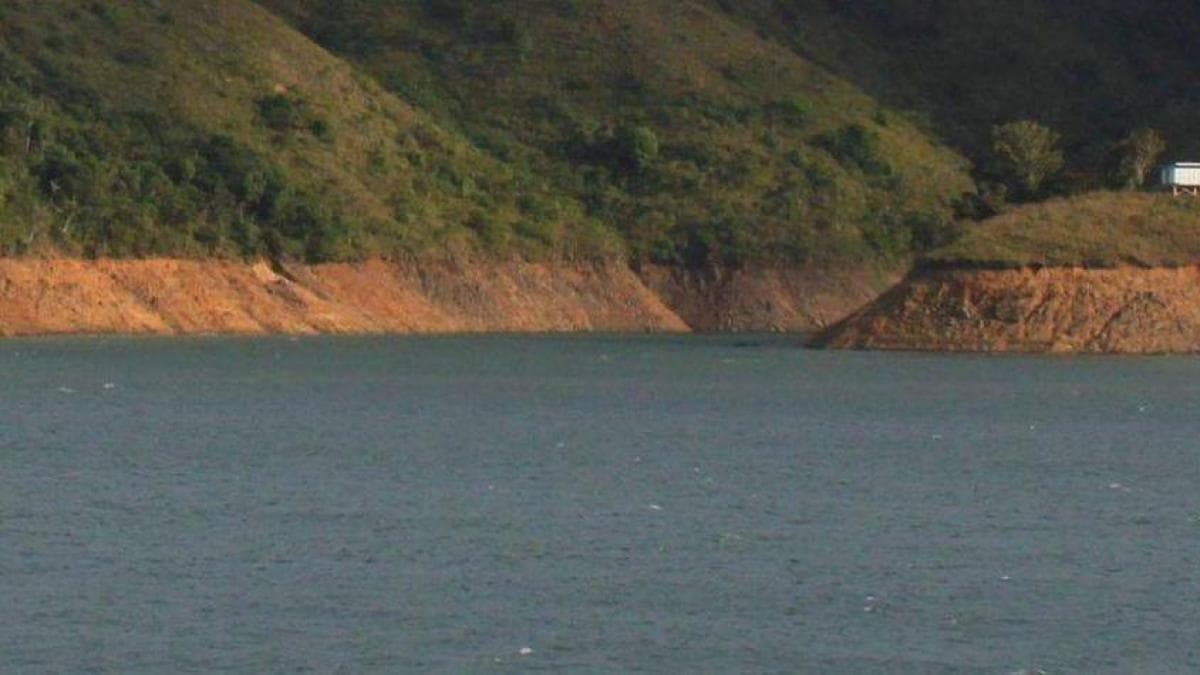 Las pistas que arroja el cadáver hallado flotando en el lago Calima, atractivo turístico en el Valle del Cauca: indagan procedencia de la víctima