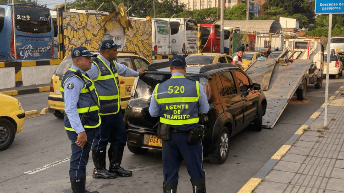 ¿Qué acciones toman en Cali, tras la decisión del Ministerio de Transporte de invalidar fotomultas en Colombia por presuntas irregularidades?