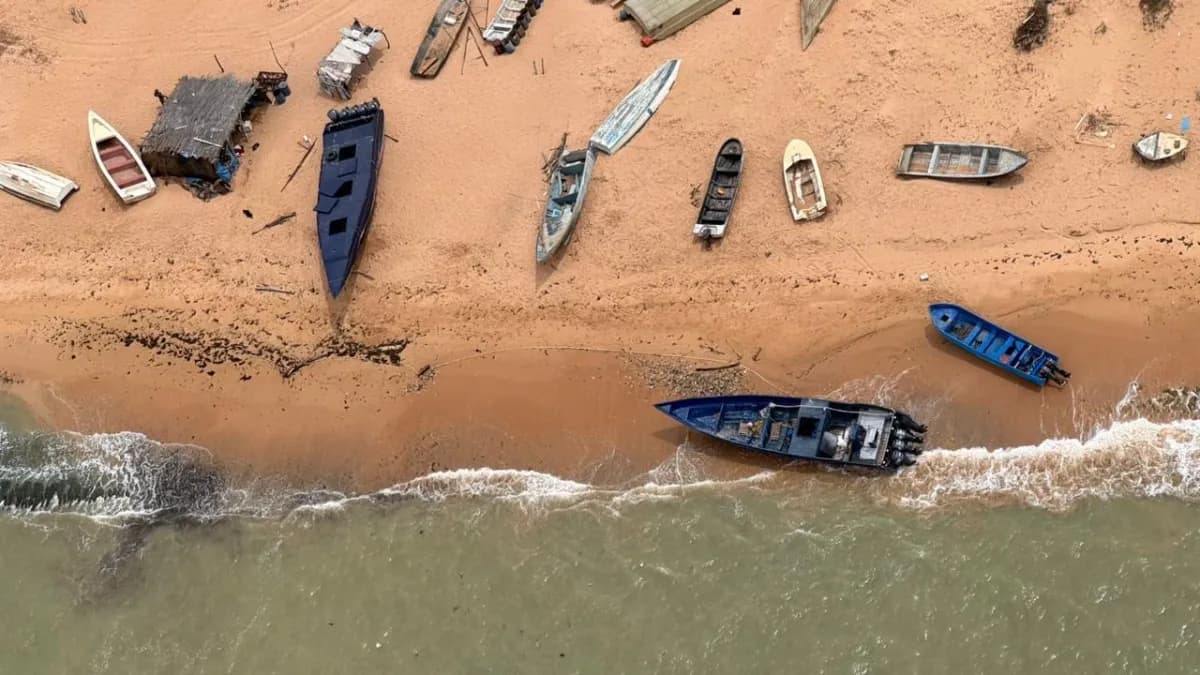 Armada Nacional da duro golpea red del narcotráfico en La Guajira: incauta lanchas de alto poder, equipos satelitales y munición en Uribia