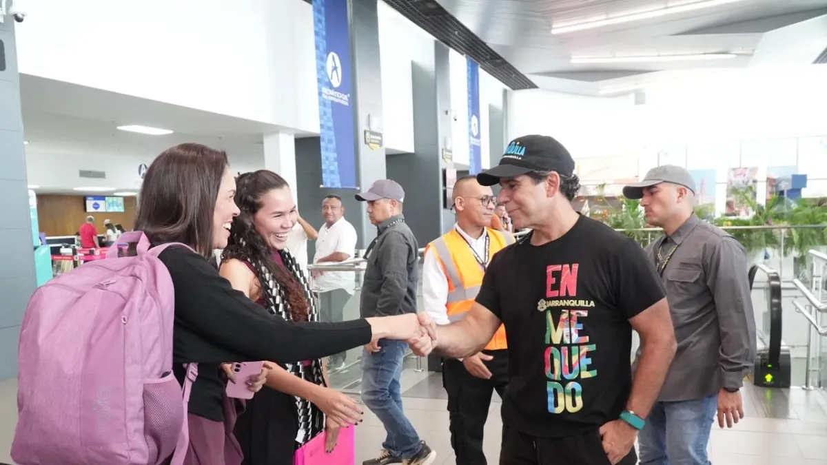 Baños dañados y zona internacional en obra negra: el diagnóstico de Alejandro Char sobre el aeropuerto Cortissoz y los cambios que ya arrancaron