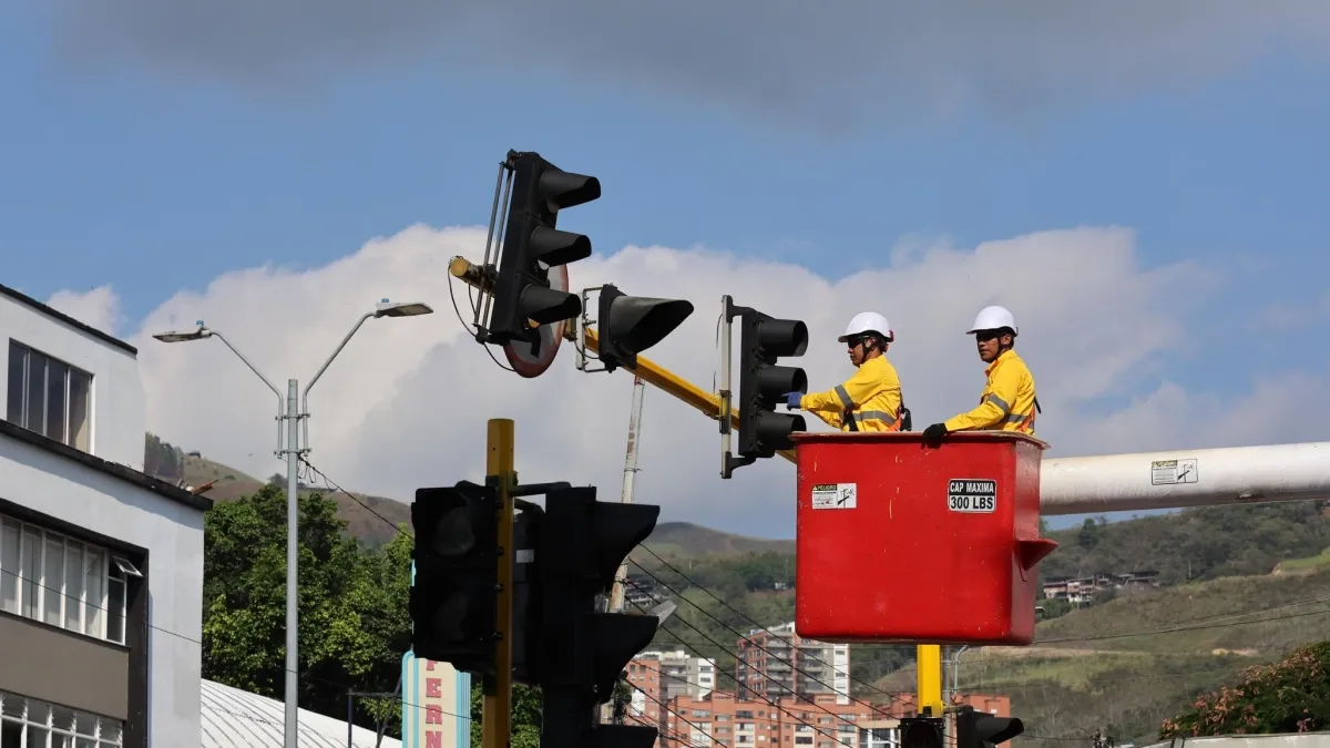 Cali contará con un equipo exclusivo para mantener y modernizar su red semafórica a partir de enero de 2027