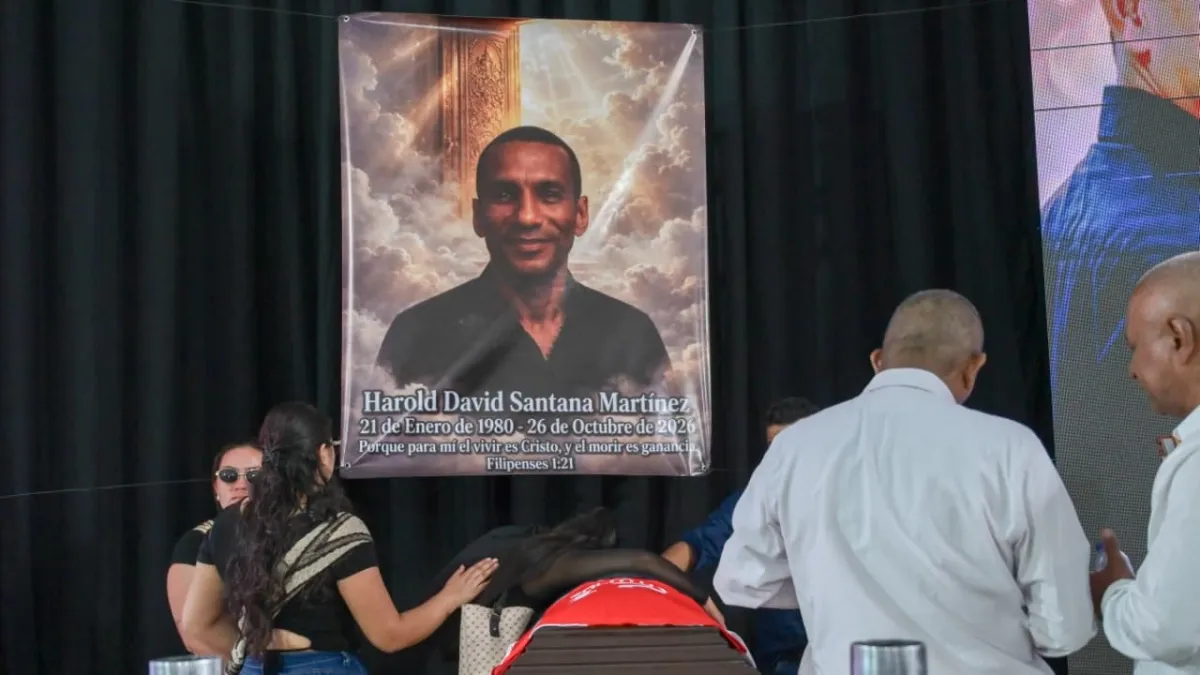 Valledupar despidió a Harold Santana, el guitarrista que apenas alcanzó a tocar dos veces antes de la tragedia de la agrupación de Kbeto Zuleta